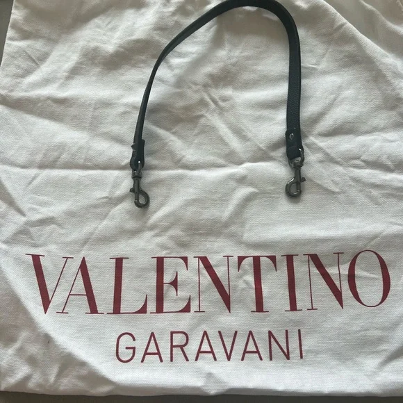 Valentino rockstud crossbody - Picture 6 of 12